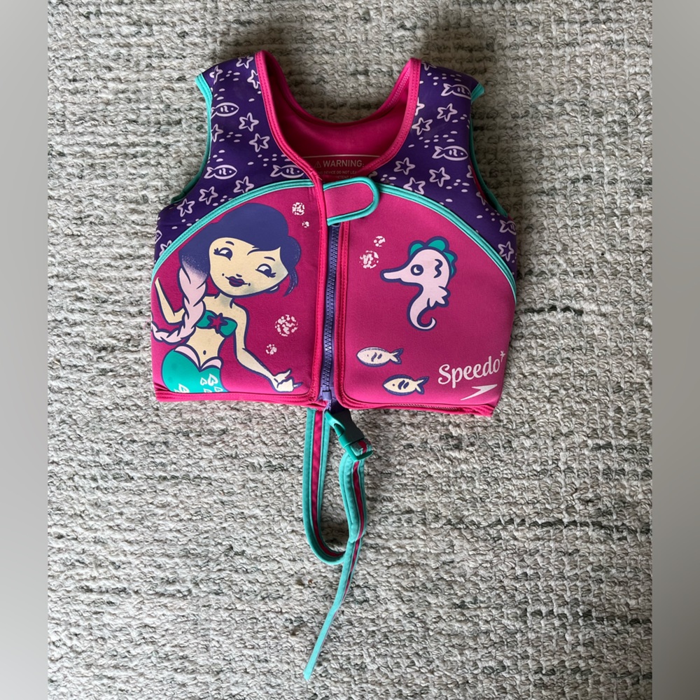 Speedo Kids Swim Vest - Purple and Pink.  2-4y good condition